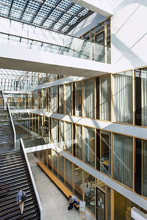 Radboud University Nijmegen Création Baumann