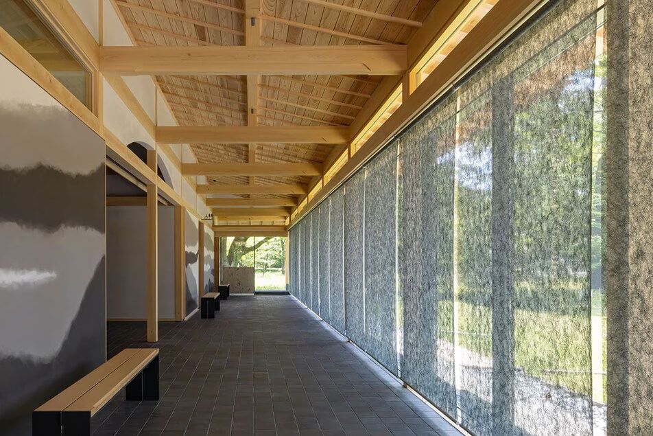 ロールスクリーンの生地の質感02 素材の表情と風合い